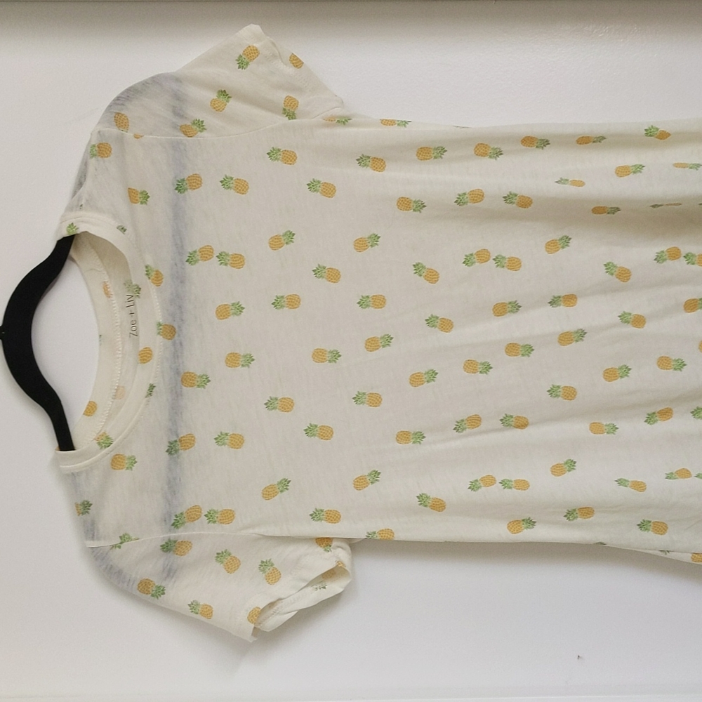 Pineapple print, Zoe & Liv shirt, size small